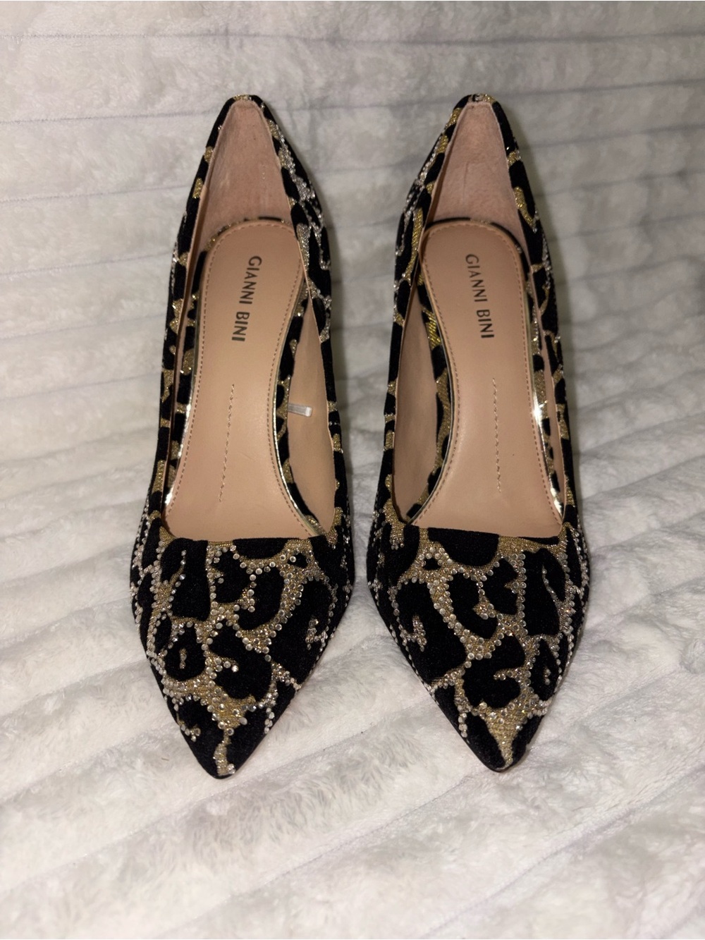 Gianni Bini leopard-print stiletto with Rhinestones 8M